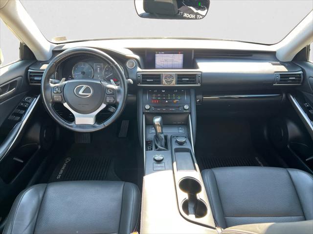 2017 Lexus IS 300 AWD