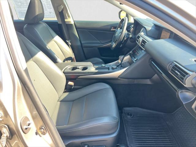 2017 Lexus IS 300 AWD