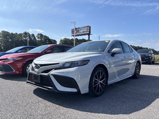 2024 Toyota Camry SE Nightshade