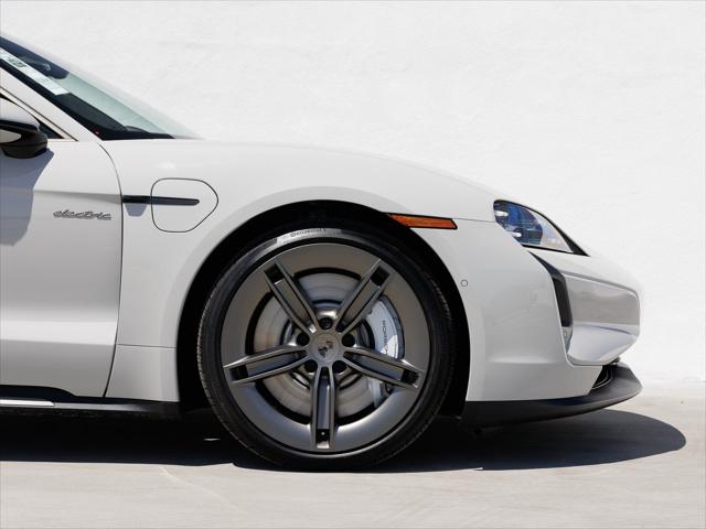 2025 Porsche Taycan Turbo