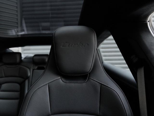 2025 Porsche Taycan Turbo