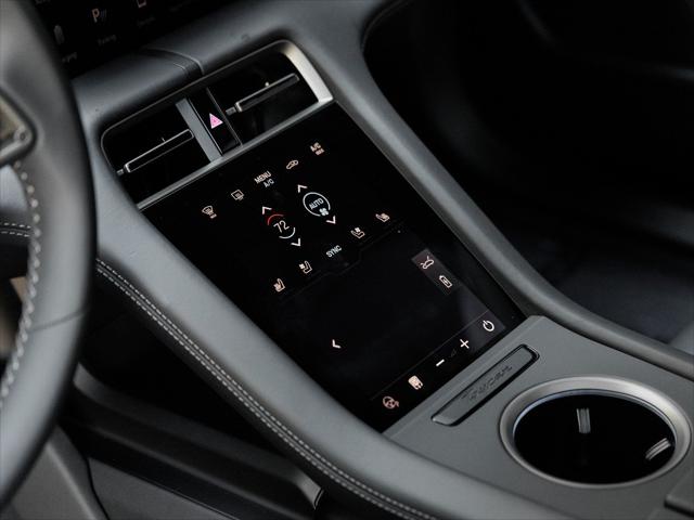 2025 Porsche Taycan Turbo