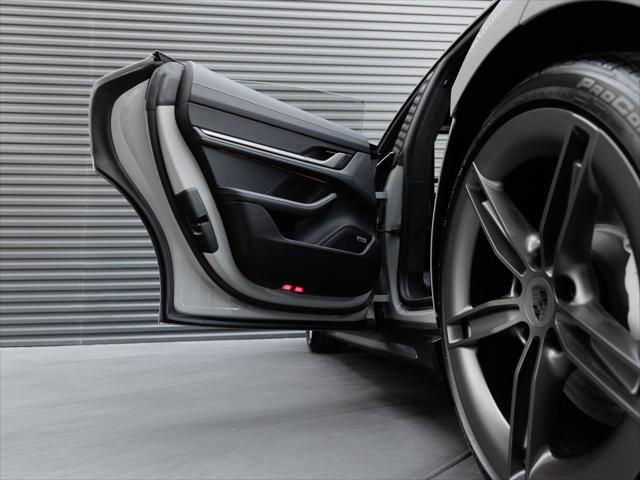 2025 Porsche Taycan Turbo