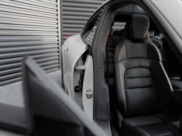 2025 Porsche Taycan Turbo