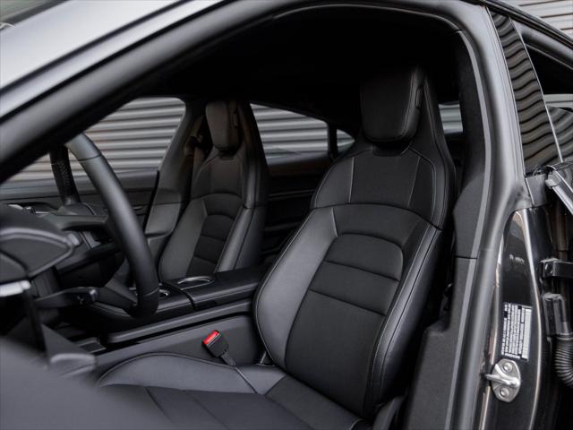 2025 Porsche Taycan 4S
