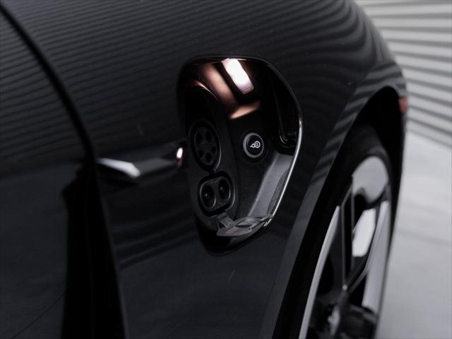 2025 Porsche Taycan 4S