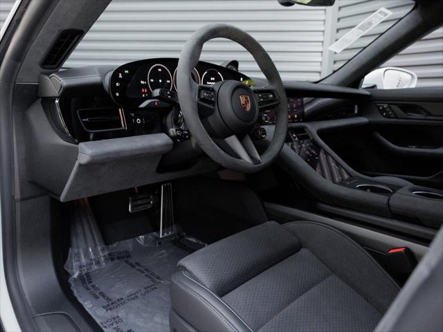 2025 Porsche Taycan GTS