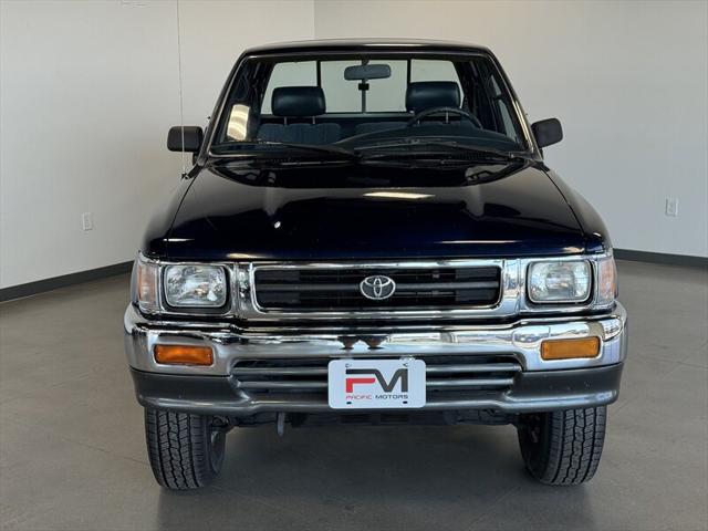 1992 Toyota 4WD Trucks Deluxe 2dr Deluxe