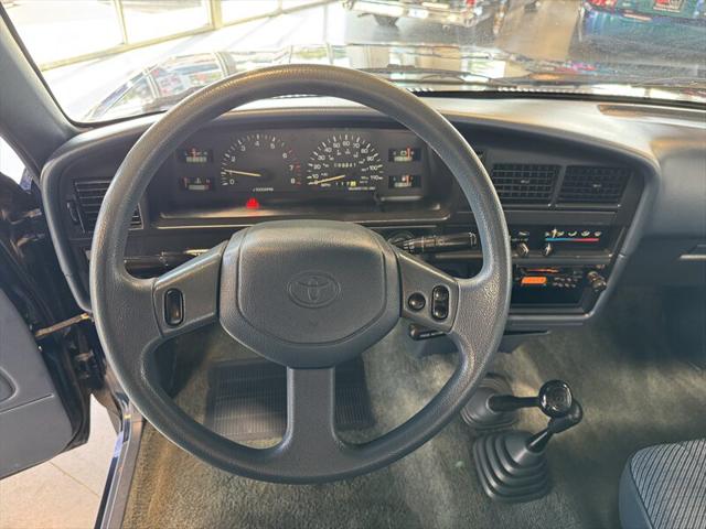 1992 Toyota 4WD Trucks Deluxe 2dr Deluxe