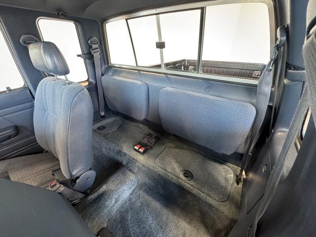 1992 Toyota 4WD Trucks Deluxe 2dr Deluxe