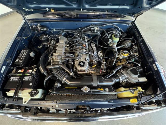 1992 Toyota 4WD Trucks Deluxe 2dr Deluxe