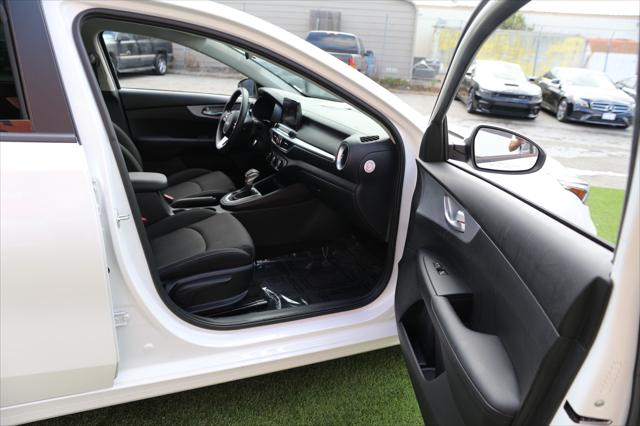 2023 Kia Forte LXS