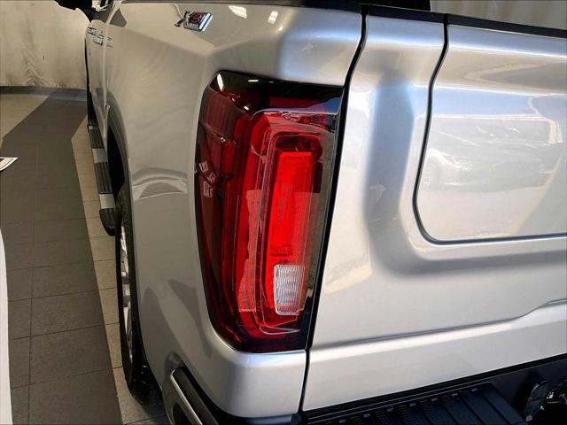 2022 GMC Sierra 1500 Limited 4WD Crew Cab Short Box SLT