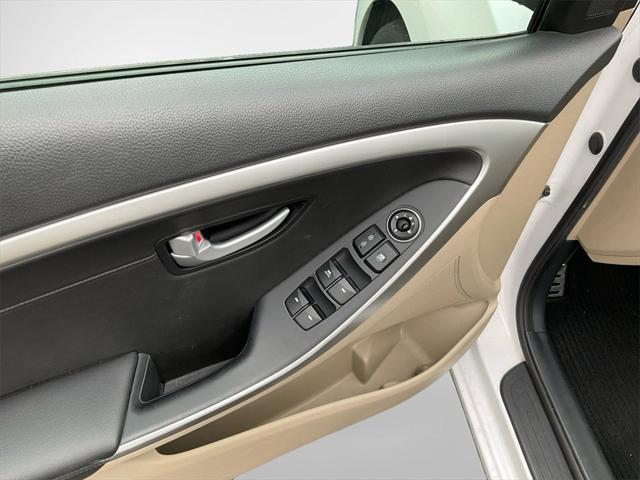 2013 Hyundai Elantra GT Base