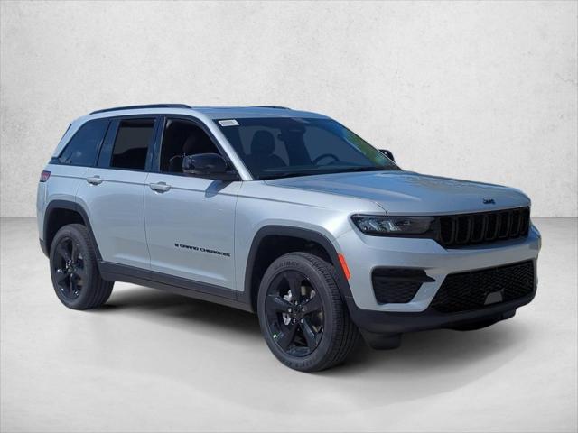 2025 Jeep Grand Cherokee Altitude X 4x2