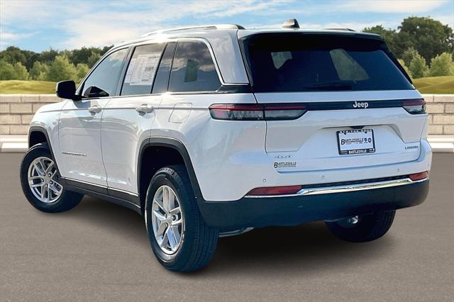 2025 Jeep Grand Cherokee GRAND CHEROKEE LAREDO X 4X4