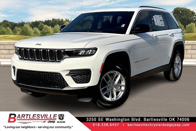 2025 Jeep Grand Cherokee GRAND CHEROKEE LAREDO X 4X4