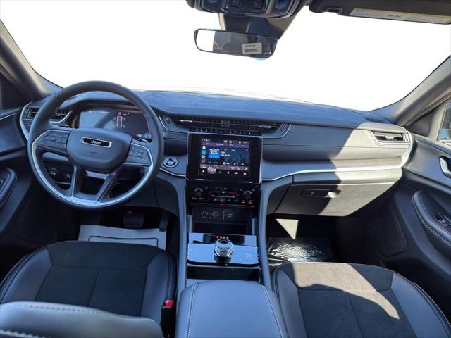 2025 Jeep Grand Cherokee Altitude X 4x2