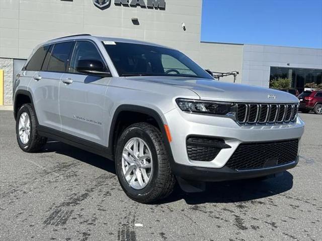 2025 Jeep Grand Cherokee GRAND CHEROKEE LAREDO X 4X2