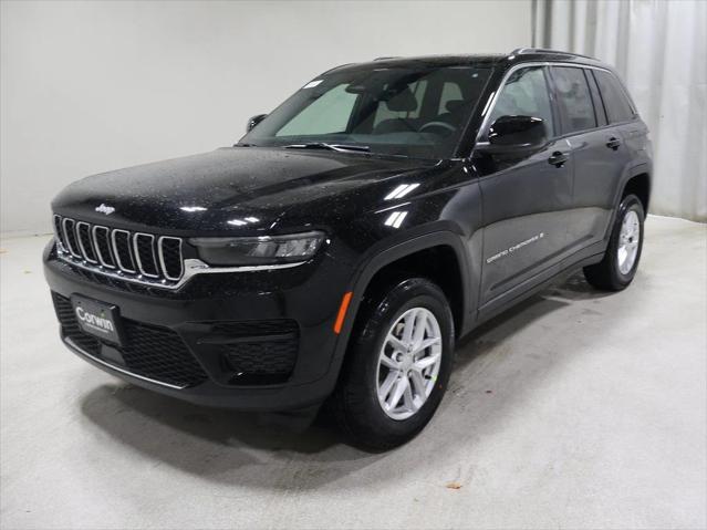 2025 Jeep Grand Cherokee GRAND CHEROKEE LAREDO X 4X4