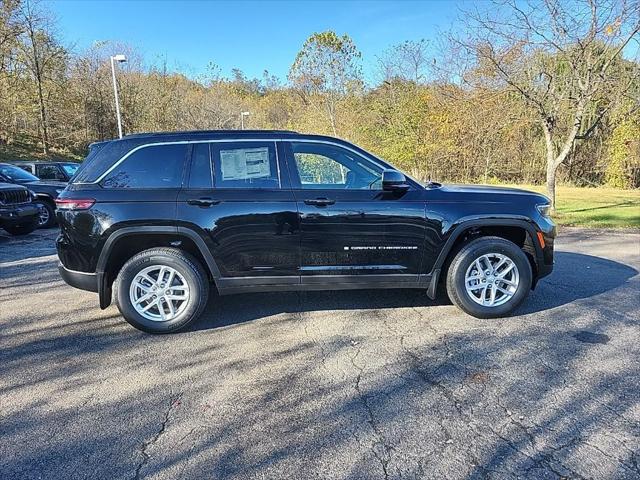 2025 Jeep Grand Cherokee GRAND CHEROKEE LAREDO X 4X4 2025 Jeep Grand Cherokee GRAND CHEROKEE LAREDO X 4X4