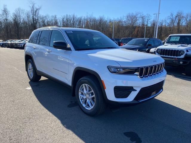 2025 Jeep Grand Cherokee GRAND CHEROKEE LAREDO X 4X4 2025 Jeep Grand Cherokee GRAND CHEROKEE LAREDO X 4X4