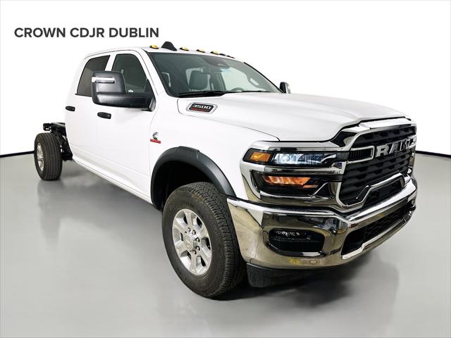 2026 RAM Ram 3500 Chassis Cab RAM 3500 TRADESMAN CREW CAB CHASSIS 4X4 60 CA