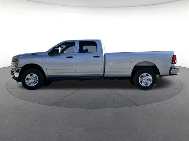 2026 RAM Ram 3500 RAM 3500 TRADESMAN CREW CAB 4X4 8 BOX
