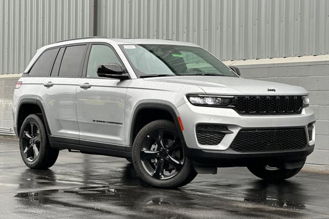 2025 Jeep Grand Cherokee GRAND CHEROKEE ALTITUDE X 4X4