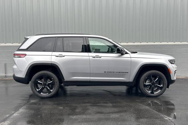 2025 Jeep Grand Cherokee GRAND CHEROKEE ALTITUDE X 4X4