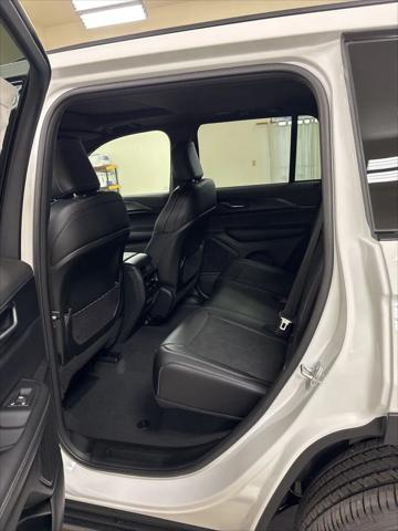 2025 Jeep Grand Cherokee Altitude X 4x4