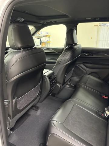 2025 Jeep Grand Cherokee Altitude X 4x4