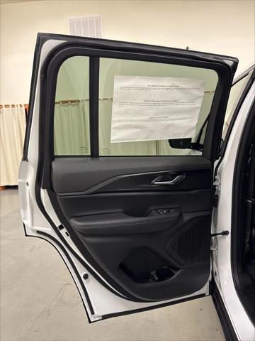 2025 Jeep Grand Cherokee Altitude X 4x4