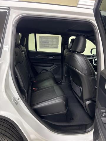 2025 Jeep Grand Cherokee Altitude X 4x4