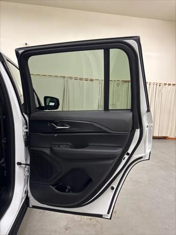 2025 Jeep Grand Cherokee Altitude X 4x4