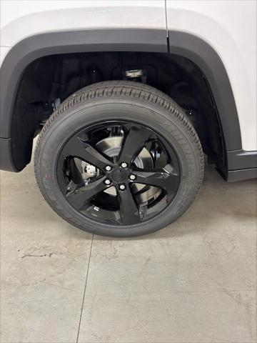 2025 Jeep Grand Cherokee Altitude X 4x4