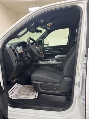 2026 Ram 3500 Big Horn Crew Cab 4x4 6'4" Box