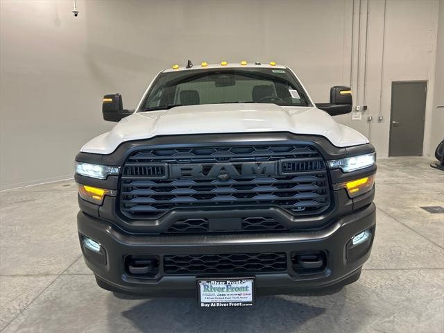 2026 RAM Ram 3500 Chassis Cab RAM 3500 TRADESMAN CHASSIS REGULAR CAB 4X4 60 CA 2026 RAM Ram 3500 Chassis Cab RAM 3500 TRADESMAN CHASSIS REGULAR CAB 4X4 60 CA