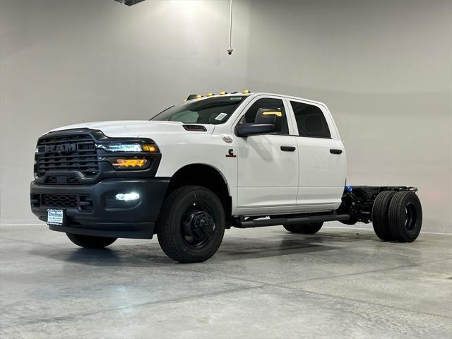 2026 RAM Ram 3500 Chassis Cab RAM 3500 TRADESMAN CREW CAB CHASSIS 4X4 60 CA 2026 RAM Ram 3500 Chassis Cab RAM 3500 TRADESMAN CREW CAB CHASSIS 4X4 60 CA