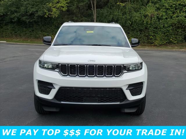 2025 Jeep Grand Cherokee GRAND CHEROKEE LAREDO X 4X4