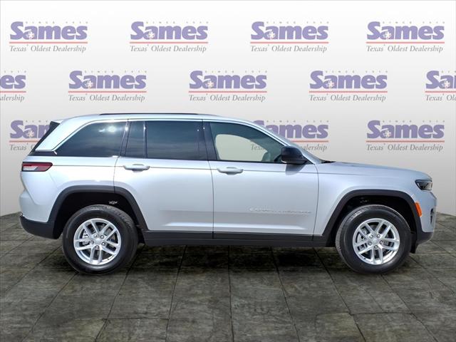 2025 Jeep Grand Cherokee GRAND CHEROKEE LAREDO X 4X4 2025 Jeep Grand Cherokee GRAND CHEROKEE LAREDO X 4X4