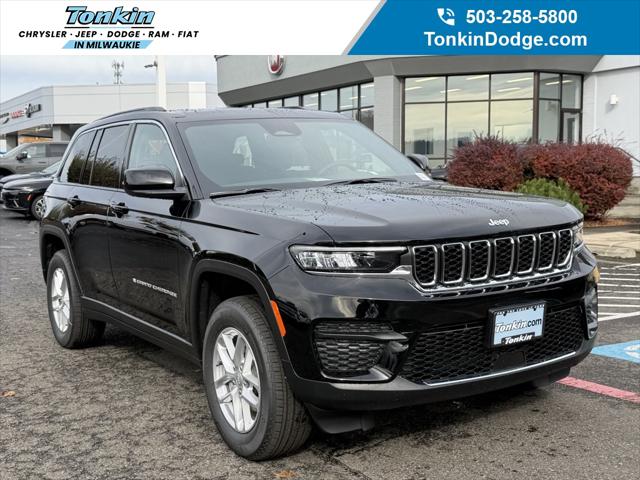 2025 Jeep Grand Cherokee GRAND CHEROKEE LAREDO X 4X4