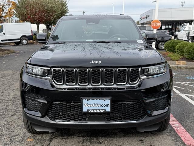 2025 Jeep Grand Cherokee GRAND CHEROKEE LAREDO X 4X4