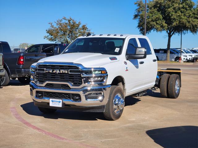 2026 RAM Ram 3500 Chassis Cab RAM 3500 TRADESMAN CREW CAB CHASSIS 4X4 60 CA