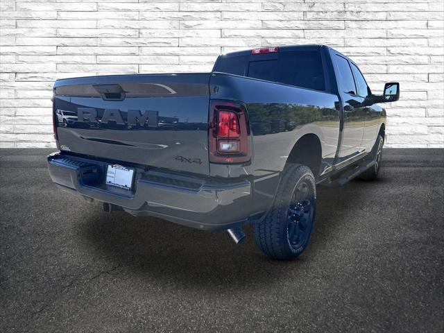2026 RAM Ram 2500 RAM 2500 BLACK EXPRESS CREW CAB 4X4 64 BOX