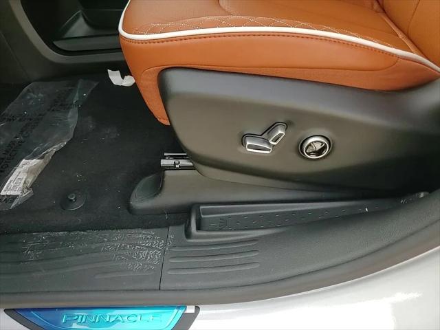 2026 Chrysler Pacifica Pinnacle AWD