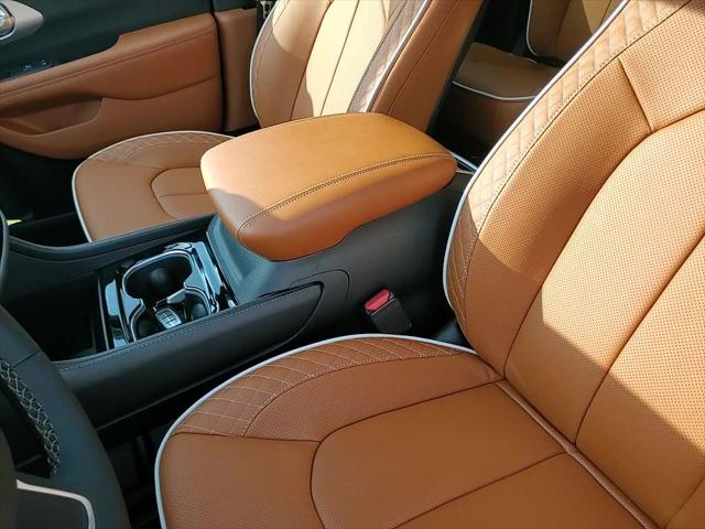 2026 Chrysler Pacifica Pinnacle AWD