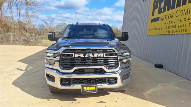 2026 RAM Ram 3500 Chassis Cab RAM 3500 TRADESMAN CHASSIS REGULAR CAB 4X4 60 CA 2026 RAM Ram 3500 Chassis Cab RAM 3500 TRADESMAN CHASSIS REGULAR CAB 4X4 60 CA