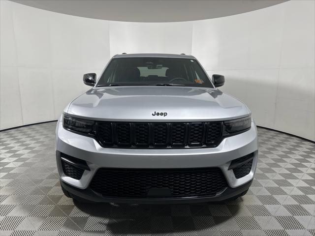 2025 Jeep Grand Cherokee GRAND CHEROKEE ALTITUDE X 4X4 2025 Jeep Grand Cherokee GRAND CHEROKEE ALTITUDE X 4X4