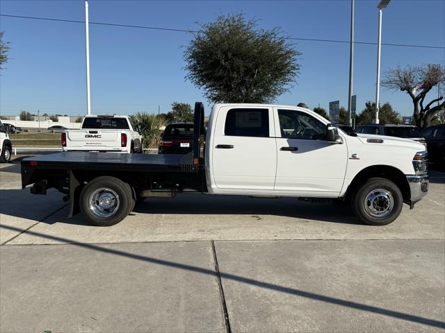 2026 RAM Ram 3500 Chassis Cab RAM 3500 TRADESMAN CREW CAB CHASSIS 4X4 60 CA 2026 RAM Ram 3500 Chassis Cab RAM 3500 TRADESMAN CREW CAB CHASSIS 4X4 60 CA